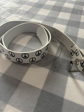 White Peace Sign Print Belt